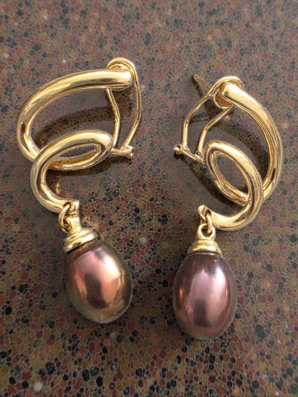 14k Omega Back Swirl Earrings With Chocolate Tahitian Pearls